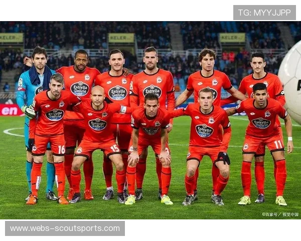 阿贾克斯对阵奥林匹亚科斯,主队边路传中优势明显 阿贾克斯对阵奥林匹亚科斯,主队边路传中优势明显